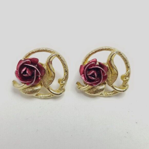 Vintage Red Rose Clip On Earrings, Gold Tone Setting, Retro Estate - Picture 5 of 6